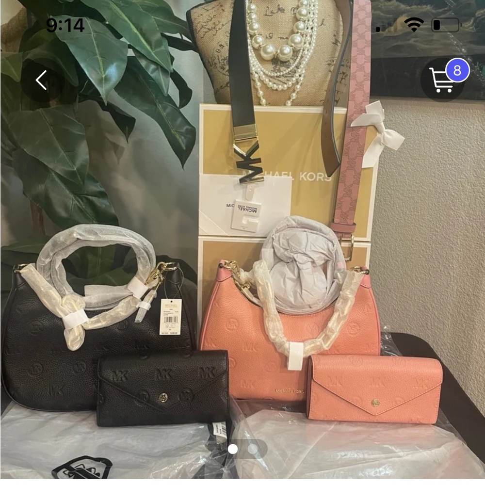 SOLD!!! NWT Michael Kors Cora Purse and Wallet Set